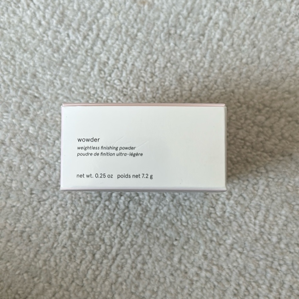 Glossier Wowder G11-G12 with Brush bundle